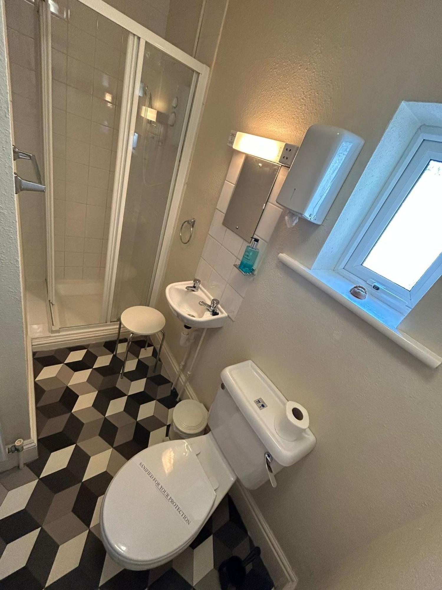 The Lyndhurst Guest House Great Yarmouth Room photo